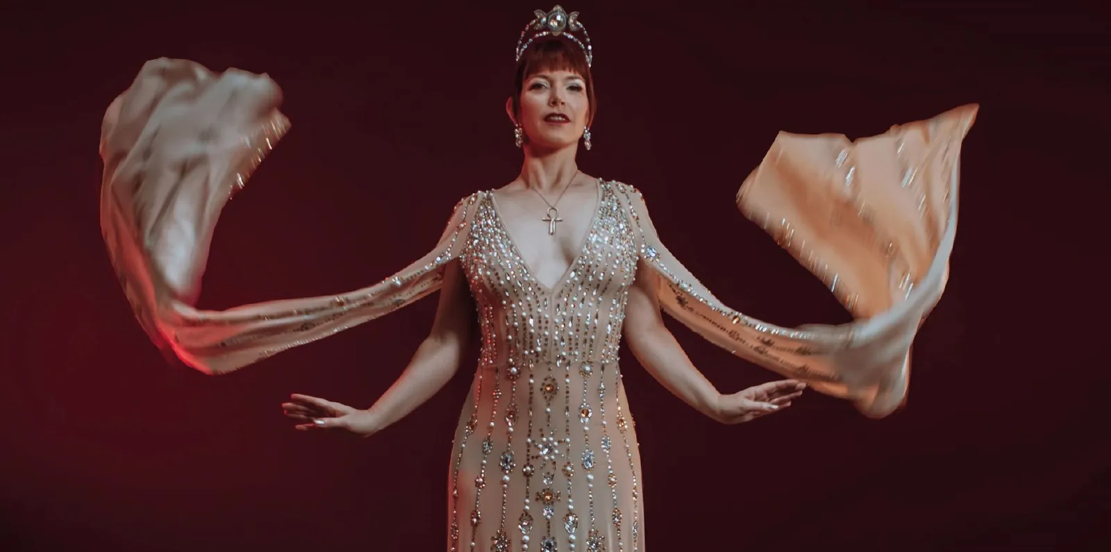 Amsterdam Burlesque Revue — Goddess Gracious
