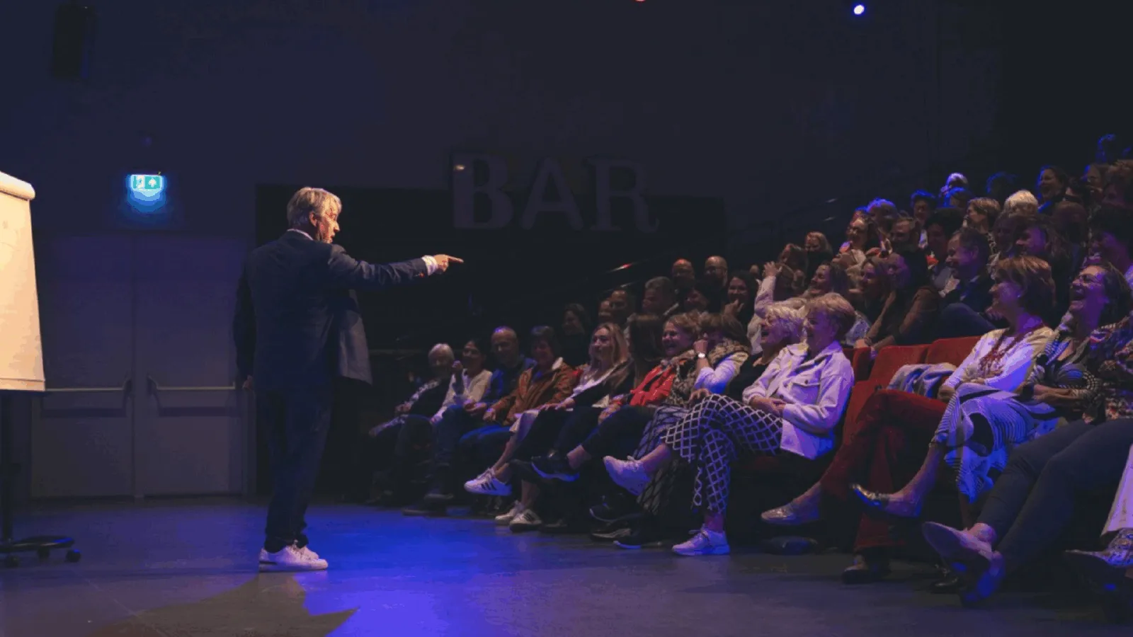 Milo Berlijn presenteert: PIMP Theatershow - De Zorgshow